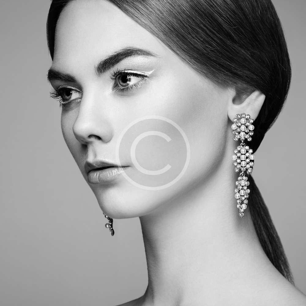 https://thomascustomjewellery.ca/wp-content/uploads/2016/05/team-4.jpg